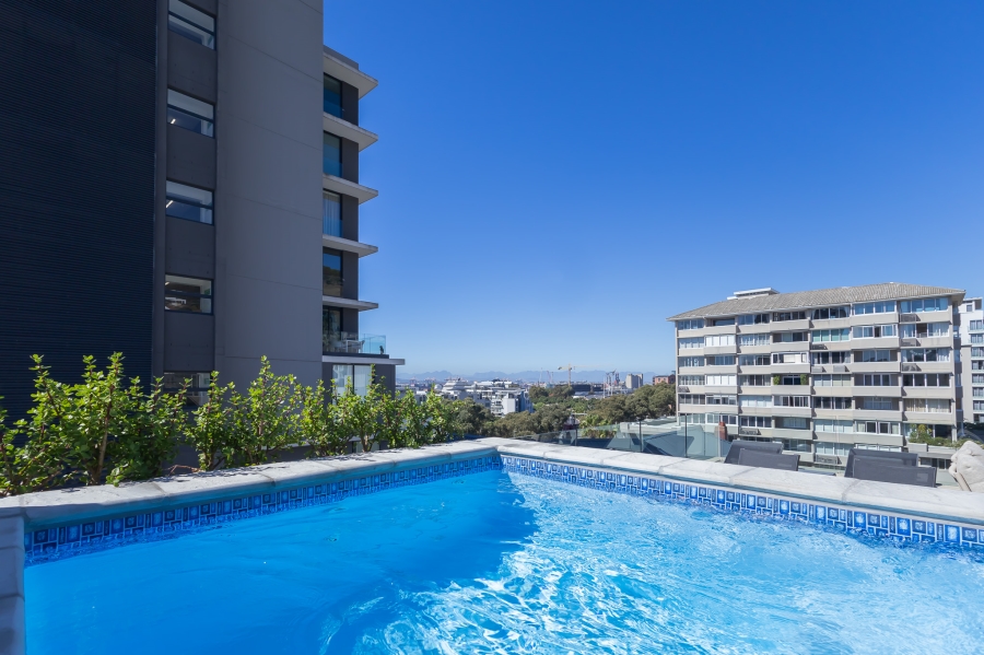 To Let 3 Bedroom Property for Rent in Green Point Western Cape